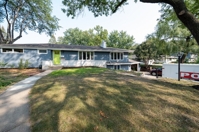 Building Photo - 4517 W 113th St