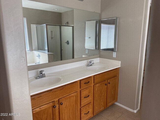 Building Photo - 3441 E Anika Ct
