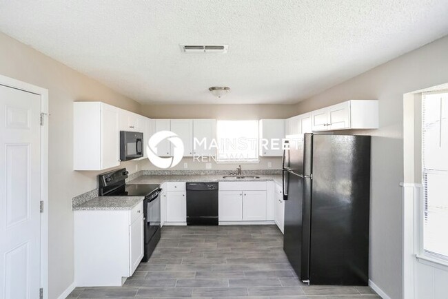Building Photo - 6409 Stardust Dr S