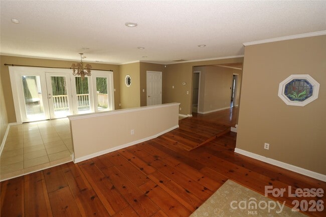 Building Photo - 4589 Giles Ave