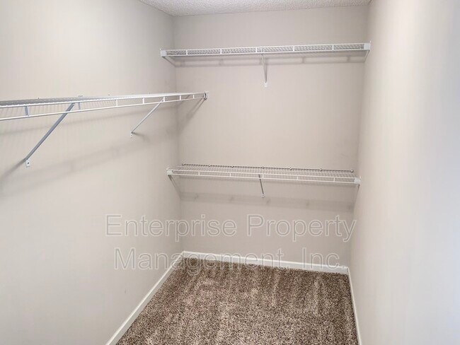 Building Photo - 9404 Eckley Pl