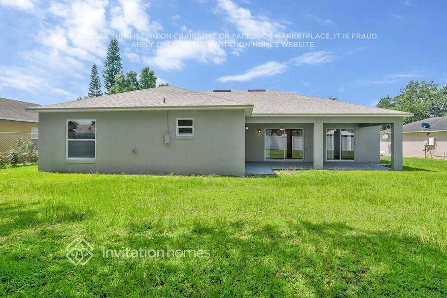 Building Photo - 676 Regency Way