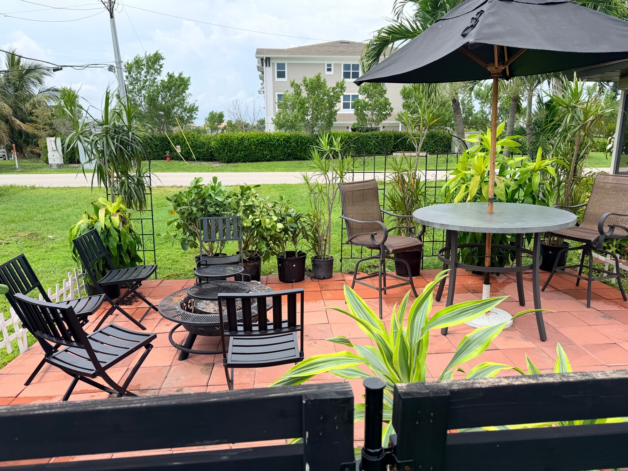 Building Photo - 5204 Coronado Pky