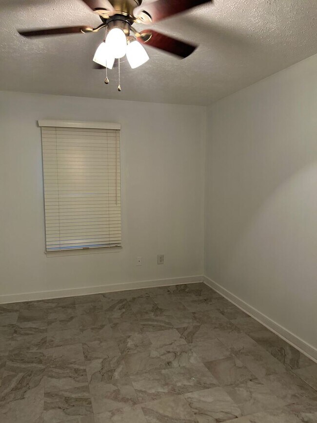 Building Photo - 7816 Coachford Ct