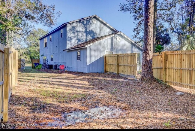 Building Photo - 726 Plainfield Ave