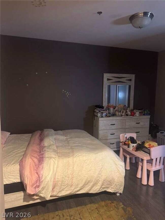 Building Photo - 4575 Dean Martin Dr