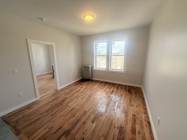 Interior Photo - 31-33 66th