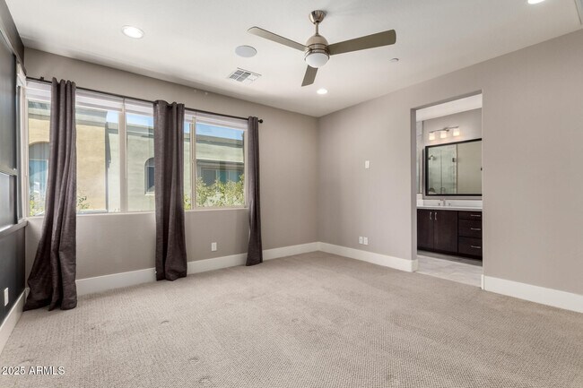 Building Photo - 7500 E Via De Luna Dr