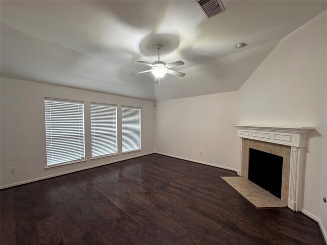 Building Photo - 9023 Kinnel Ln