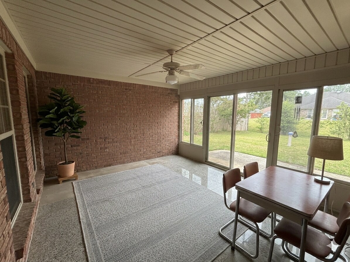 Sunroom - 4019 Windswept Dr