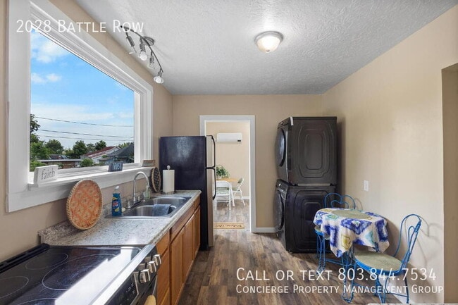 Building Photo - 2028 Battle Row