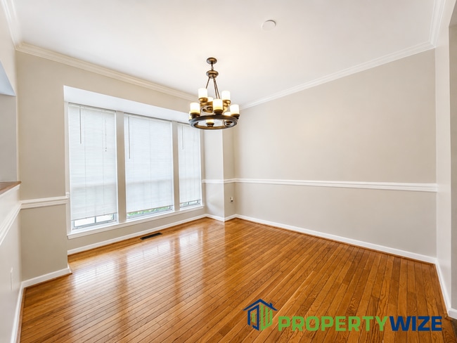 Building Photo - 7646 Oldfield Ln