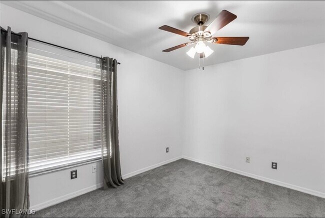 Building Photo - 3730 Fieldstone Blvd