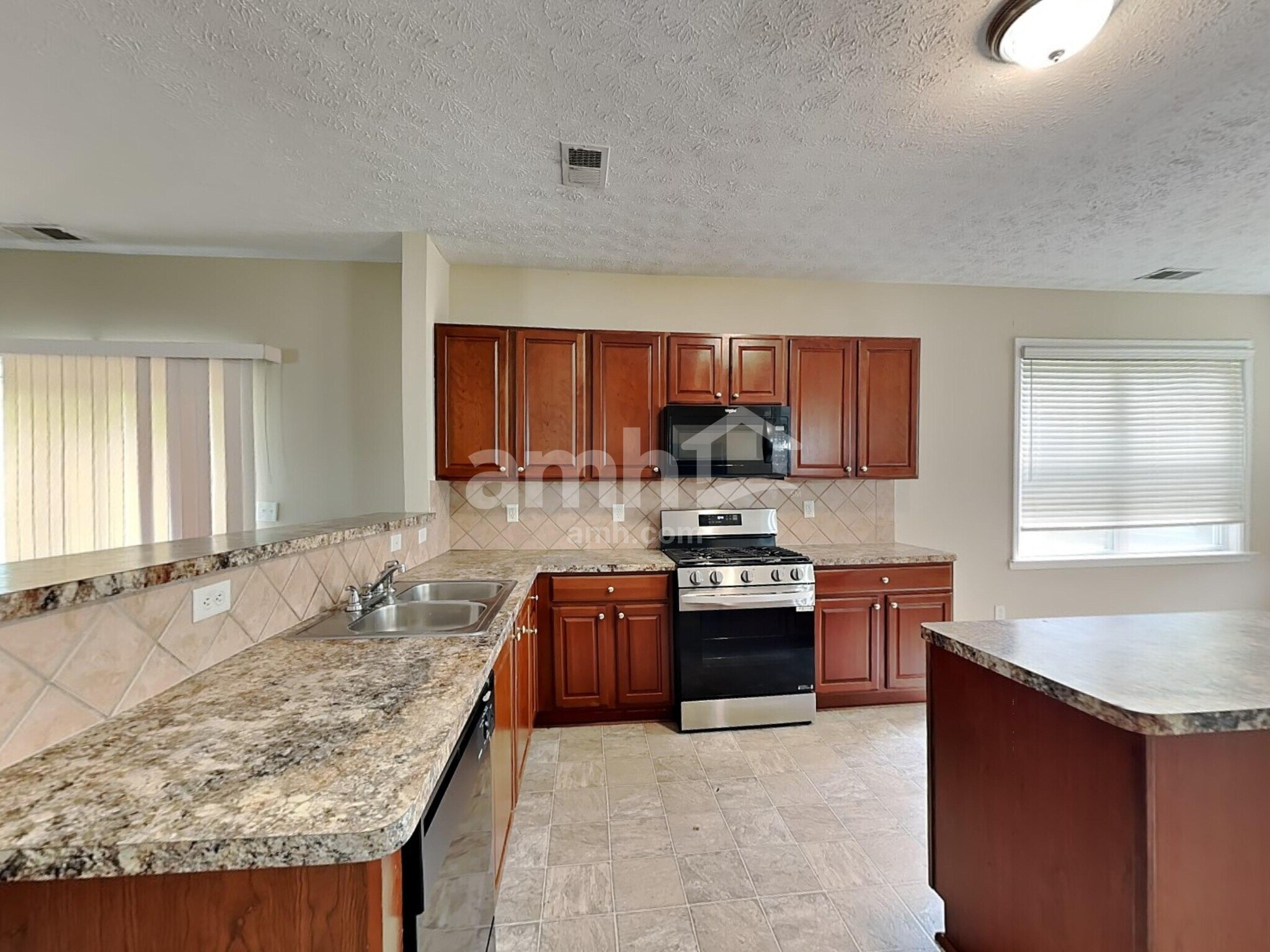 Building Photo - 7105 Flagstone Pl