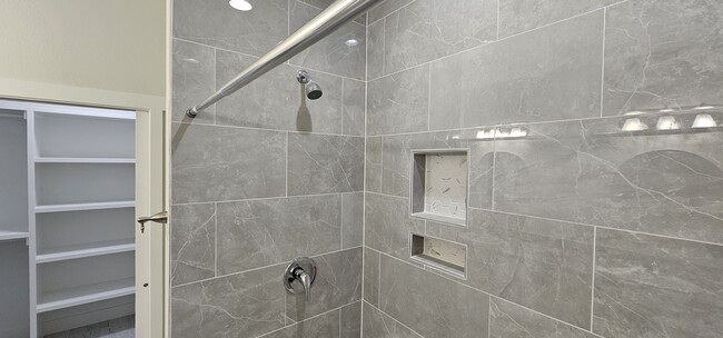 Master bathroom shower - 4473 Jackie Dr NE