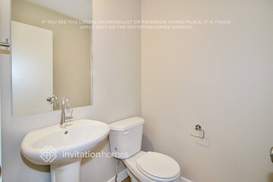 Building Photo - 6061 Lower Brk Ln