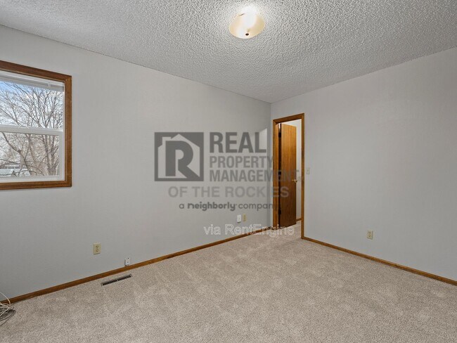 Building Photo - 773 Johnson Ave