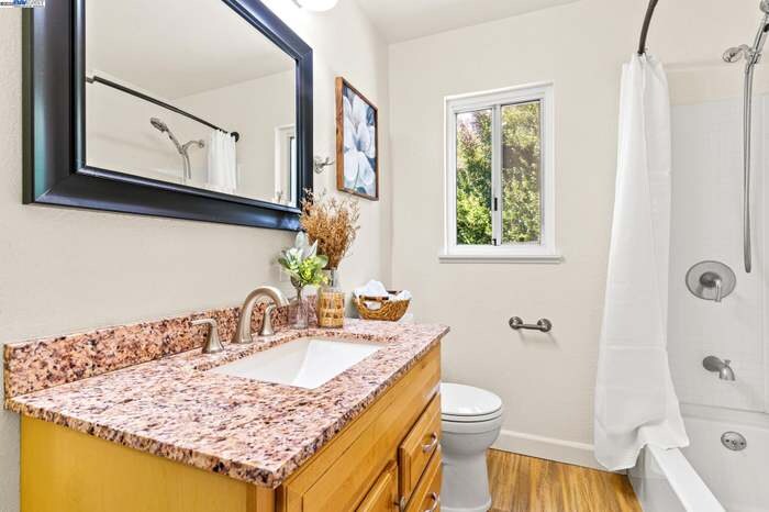 Building Photo - 20852 Baker Rd