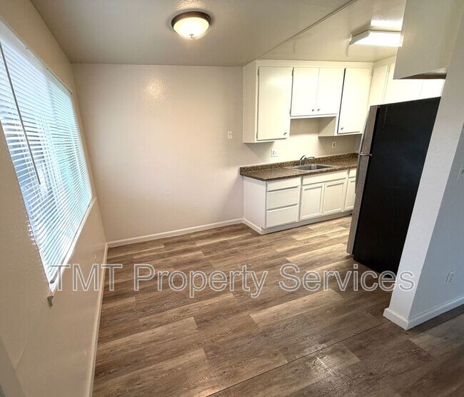 Building Photo - 1728 Richmond St