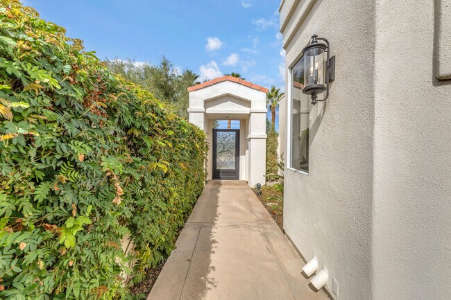 Building Photo - 75273 Spyglass Dr