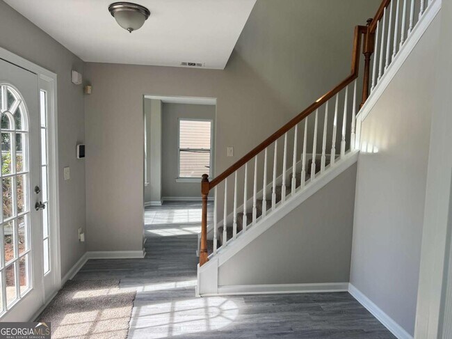 Building Photo - 3140 Ridge Hill Pkwy