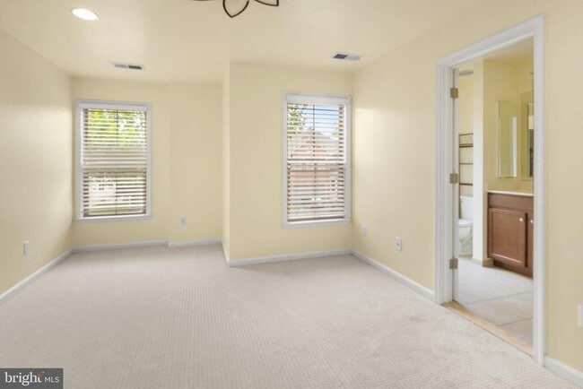 Building Photo - 24839 Somerby Dr