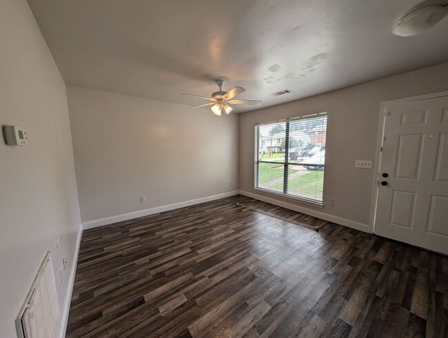Building Photo - Grayson Valley Townhome w/ Fenced Backyard, close to Trussville