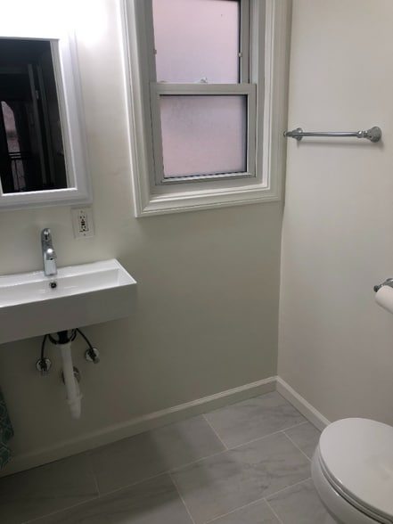 Building Photo - 10647 Sherman Grove Ave