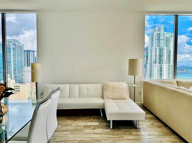 Building Photo - 151 SE 1st St