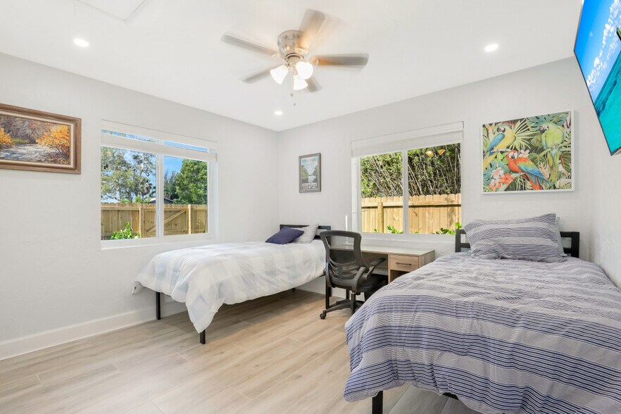 Bedroom #2 - 2529 Linwood Ave