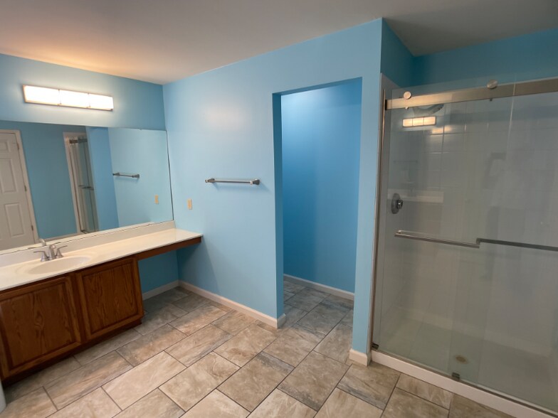 Building Photo - 3802 Scarlet Oak Dr