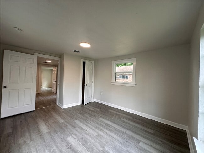 Building Photo - 2516 Ivy St