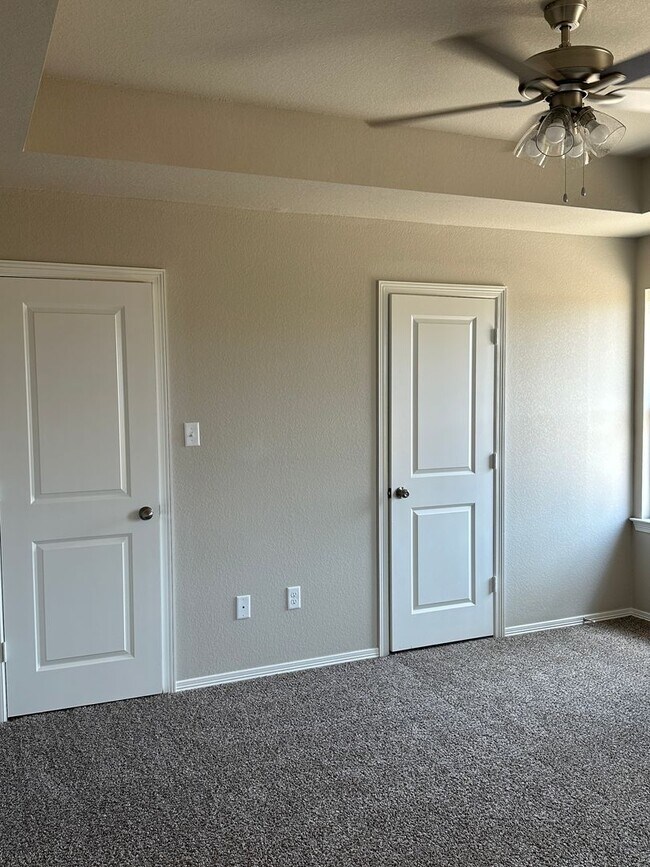 Building Photo - Bryan - 3 bedroom / 2 bath home in Bonham Trace neighborhood in North Bryan,