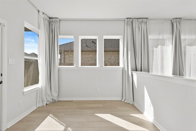 Building Photo - 27127 Butterfly Mint Ln