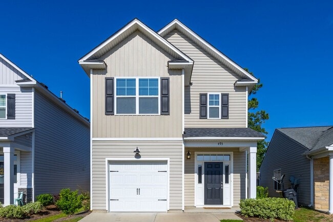 Building Photo - DISCOVER COMFORT & STYLE IN LEXINGTON'S DAWSON'S PARK