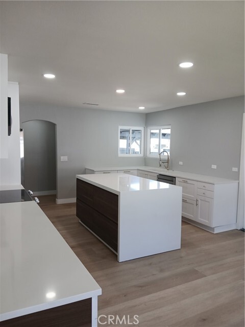 Building Photo - 30230 Swan Point Dr