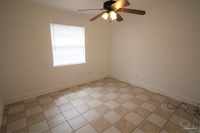 Building Photo - 4947 Yacht Harbor Dr