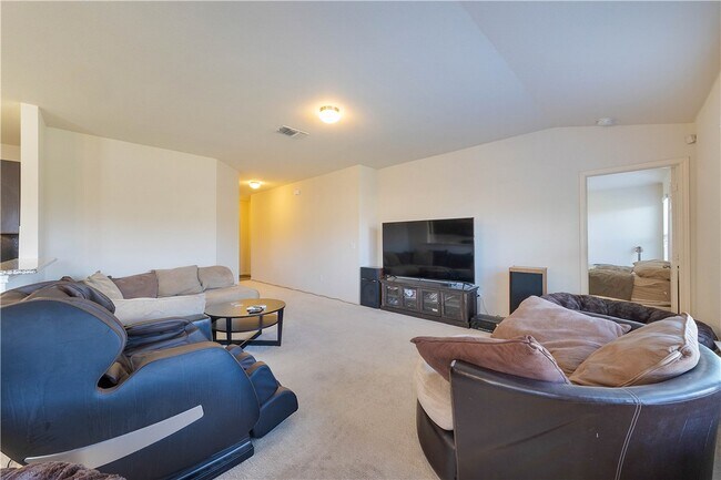 Building Photo - 18008 Ryegate Dr