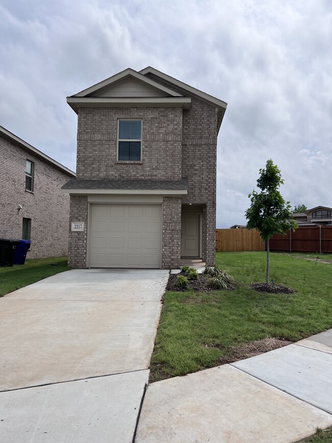 Primary Photo - 2317 Wolford Ct