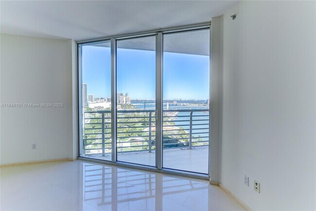 Building Photo - 325 S Biscayne Blvd