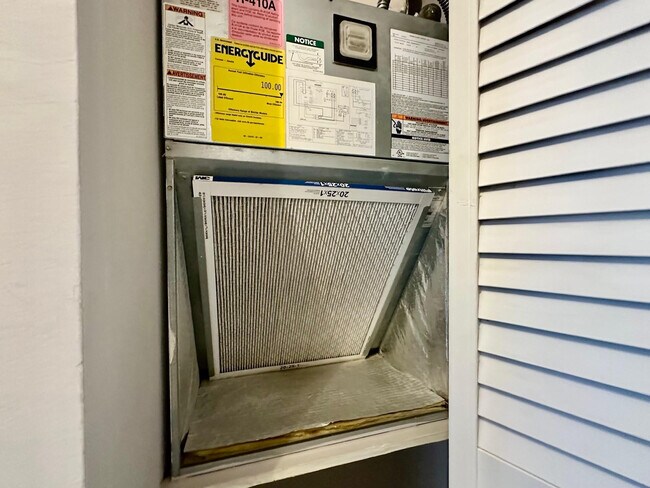 Building Photo - 5301 NW 2nd Ave