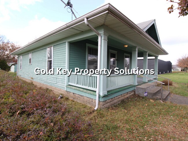 Building Photo - Huge 2 BR 1 BA with Garage and Covered Porch (NO SECTION 8)