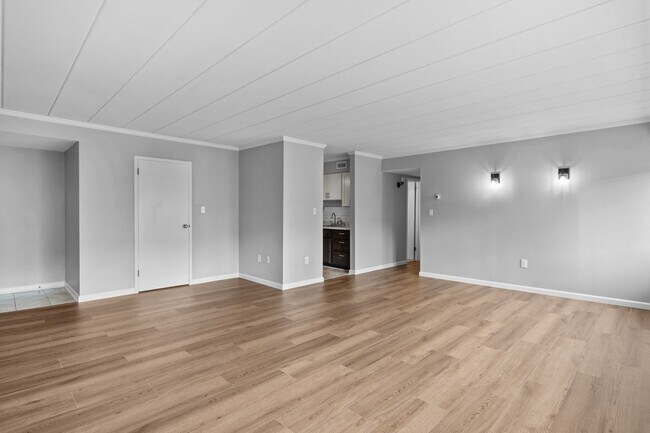 Building Photo - Welcome to modern living in the heart of Ghent!