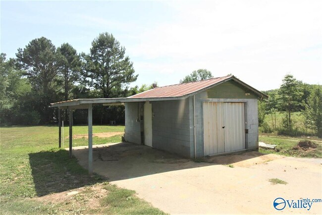 Building Photo - 190 Old Poplar School Rd