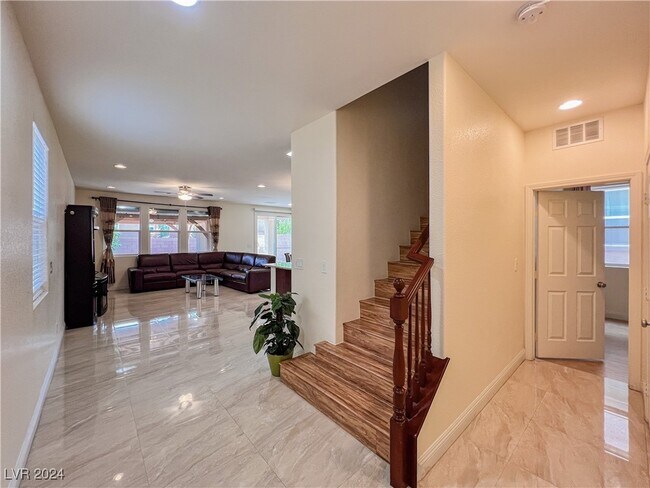 Building Photo - 9201 Verdugo Ridge Ct