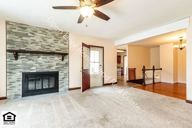 Building Photo - 605 N Camden Dr