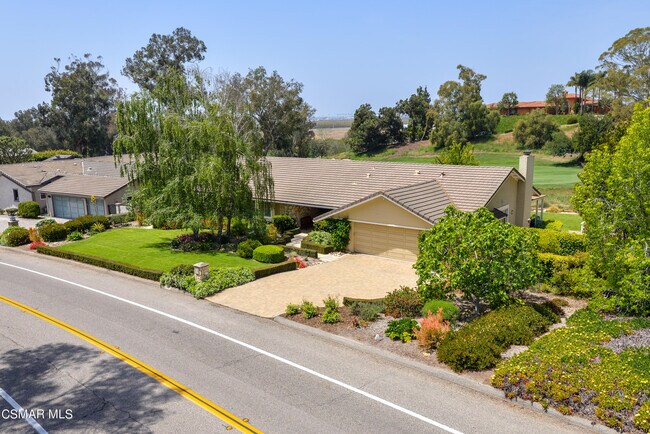 Building Photo - 4161 Clubhouse Dr