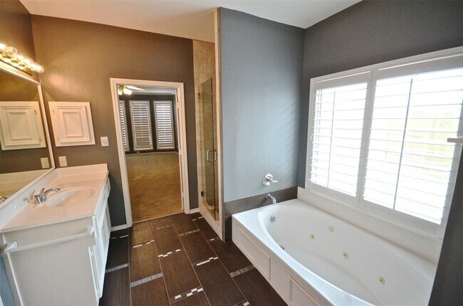 Building Photo - 5802 Sage River Ct