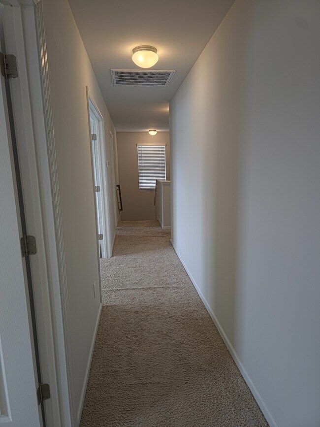 Building Photo - 129 Maple Tree Ln