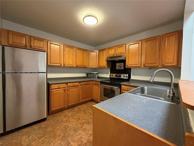 Building Photo - 4151 Palm Bay Cir